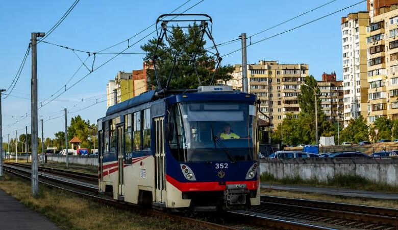 5 трамвай Київ: маршрут Троєщини й Райдужного