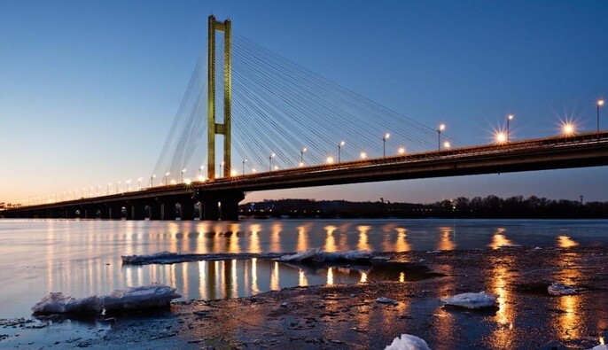 У Києві змінять рух Подільським і Південним мостами під час тривог