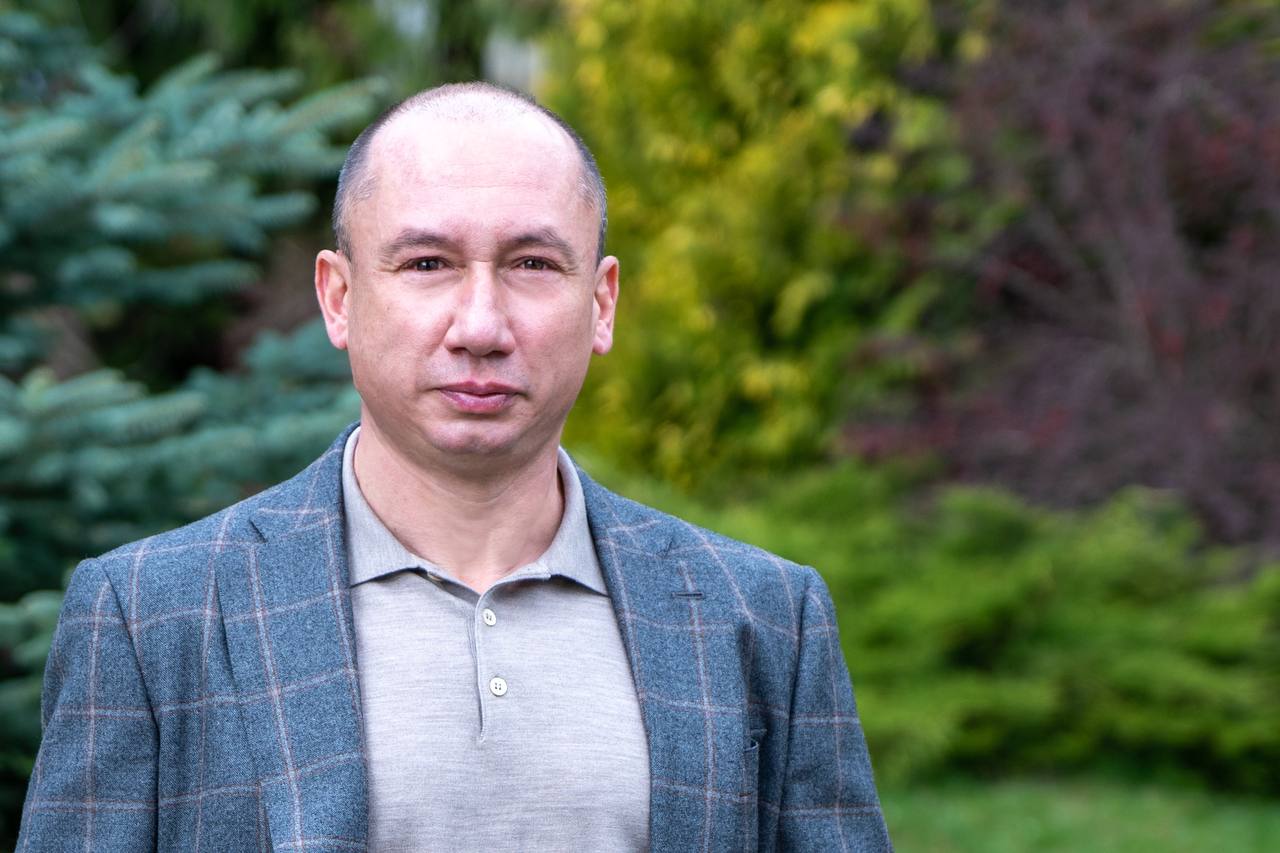 Парамонів Денис Юсупович: хто він і чим відомий у 2026 році