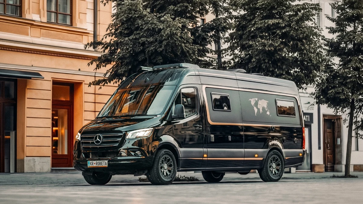 Robeta Adonis і Hercules 2026: комфорт на Mercedes Sprinter