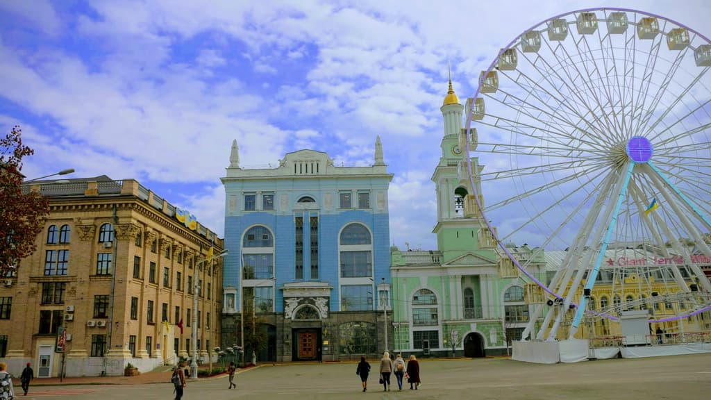 Контрактова площа Київ: історія, пам’ятки та сучасний Поділ